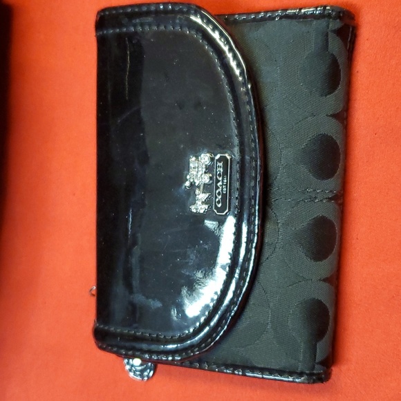 Authentic Gently/Barley used Coach bag and matching wallet Included - Picture 3 of 8